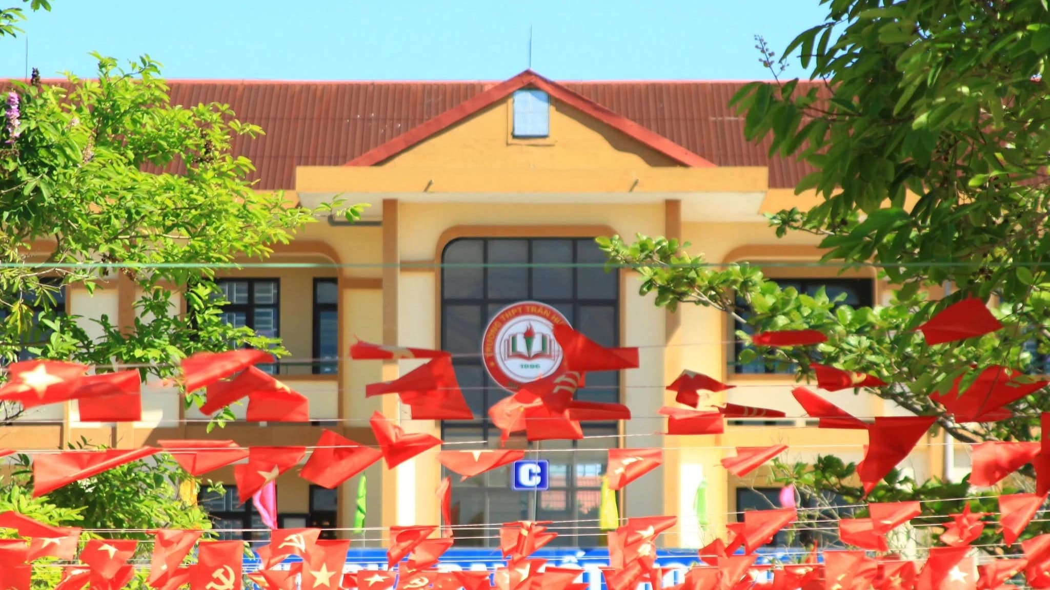 Trường THPT Trần Hưng Đạo